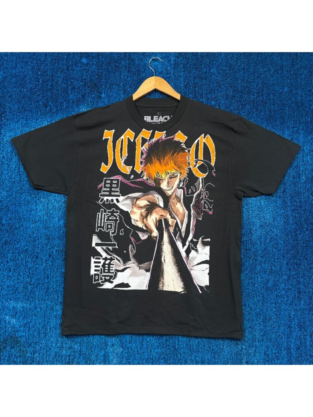 Bleach "Ichigo Thousand Year Blood War" Graphic T-Shirt Size L